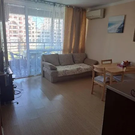 Apartment Sunny Plaza *