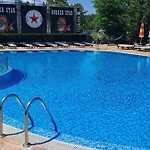 Апартамент Sunny Plaza *