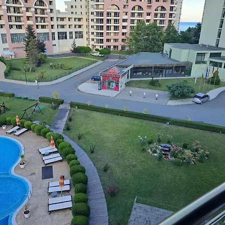 Sunny Plaza Apartman Napospart