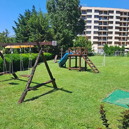 Sunny Plaza Apartman