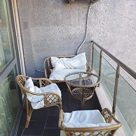 Sunny Plaza Апартамент *